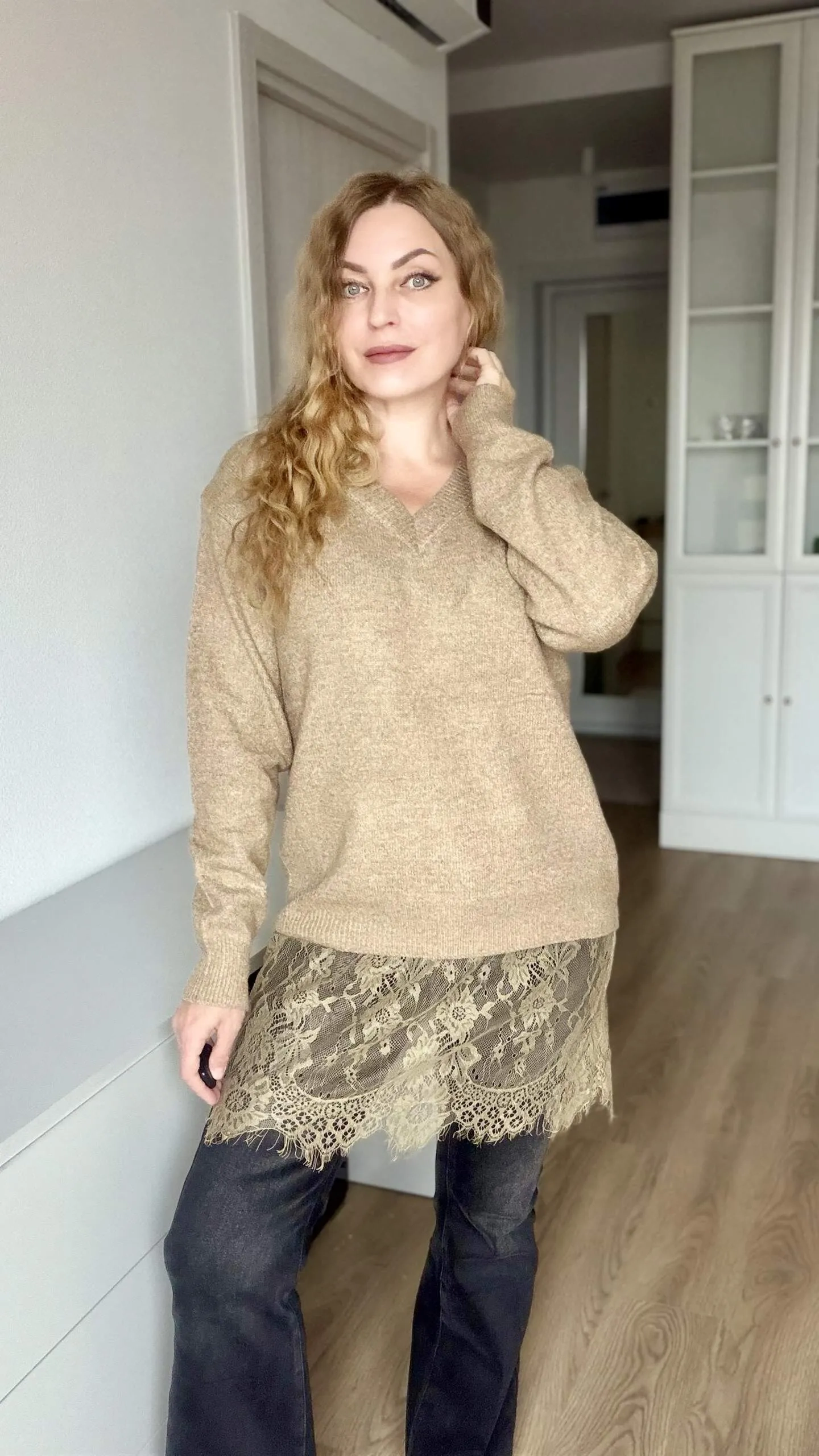 Туника с кружевом бежевого цвета MODLAV ML6992-4