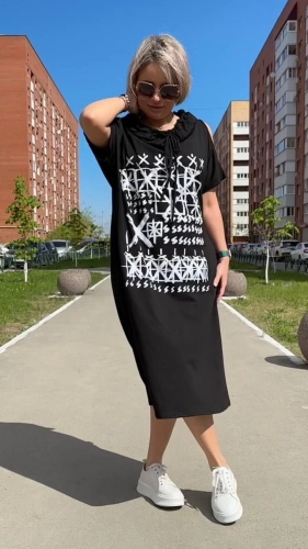 Платье с капюшоном и вырезами на плечах и спине черного цвета MODLAV ML3712-13
