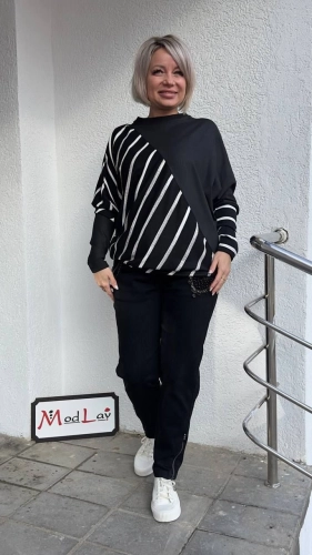 Блуза стильная в полоску черно-белого цвета MODLAV ML4585-25