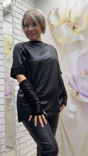 Блуза стильная с митенками черного цвета MODLAV ML4680-13